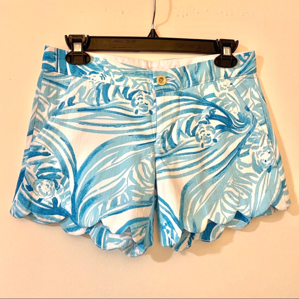 Lilly Pulitzer scalloped shorts